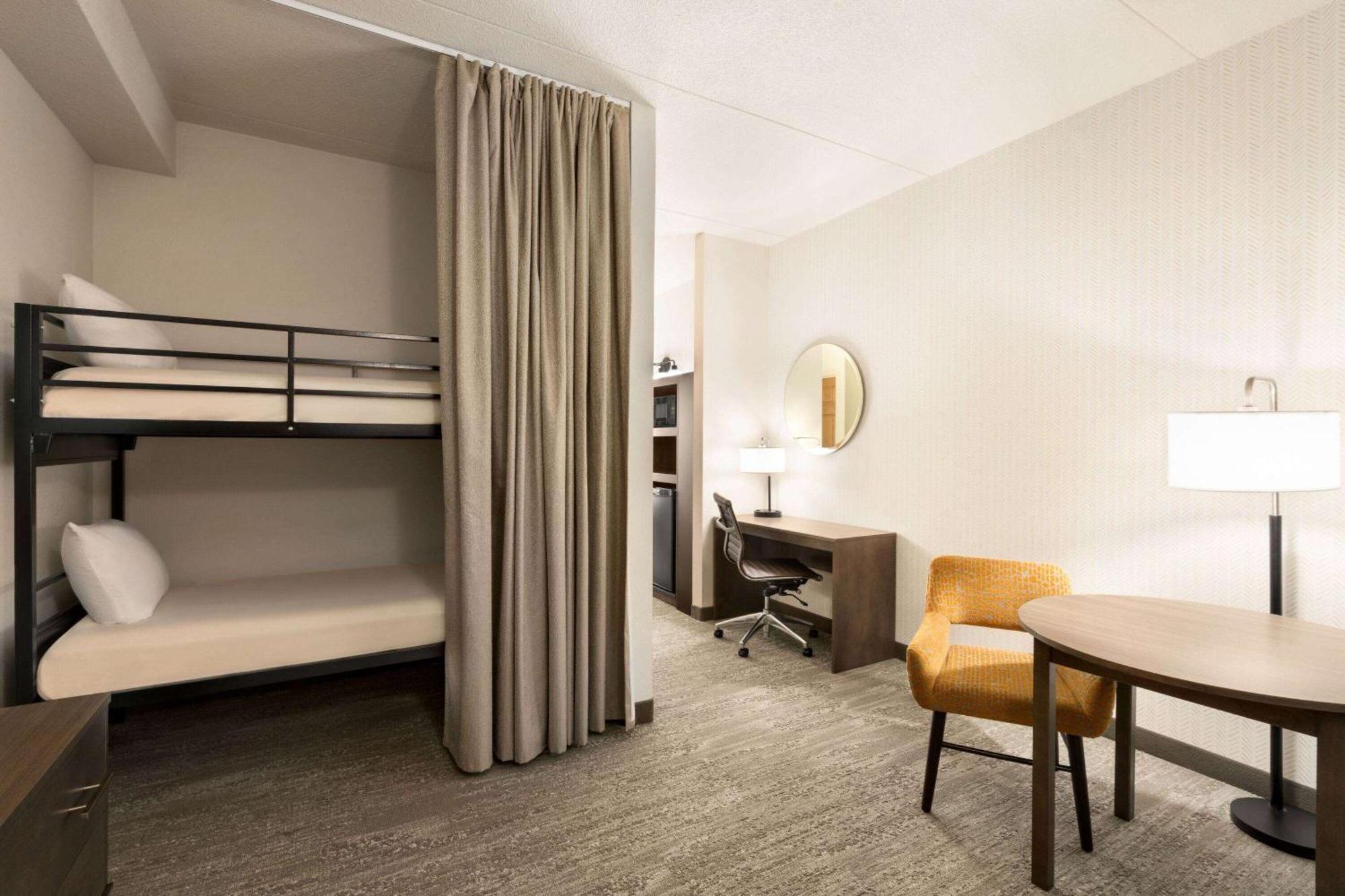 Days Inn & Suites By Wyndham Бозмен Екстер'єр фото